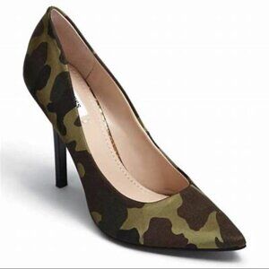 Satin Finished GUESS Camouflage Pumps  - Sz 8.5